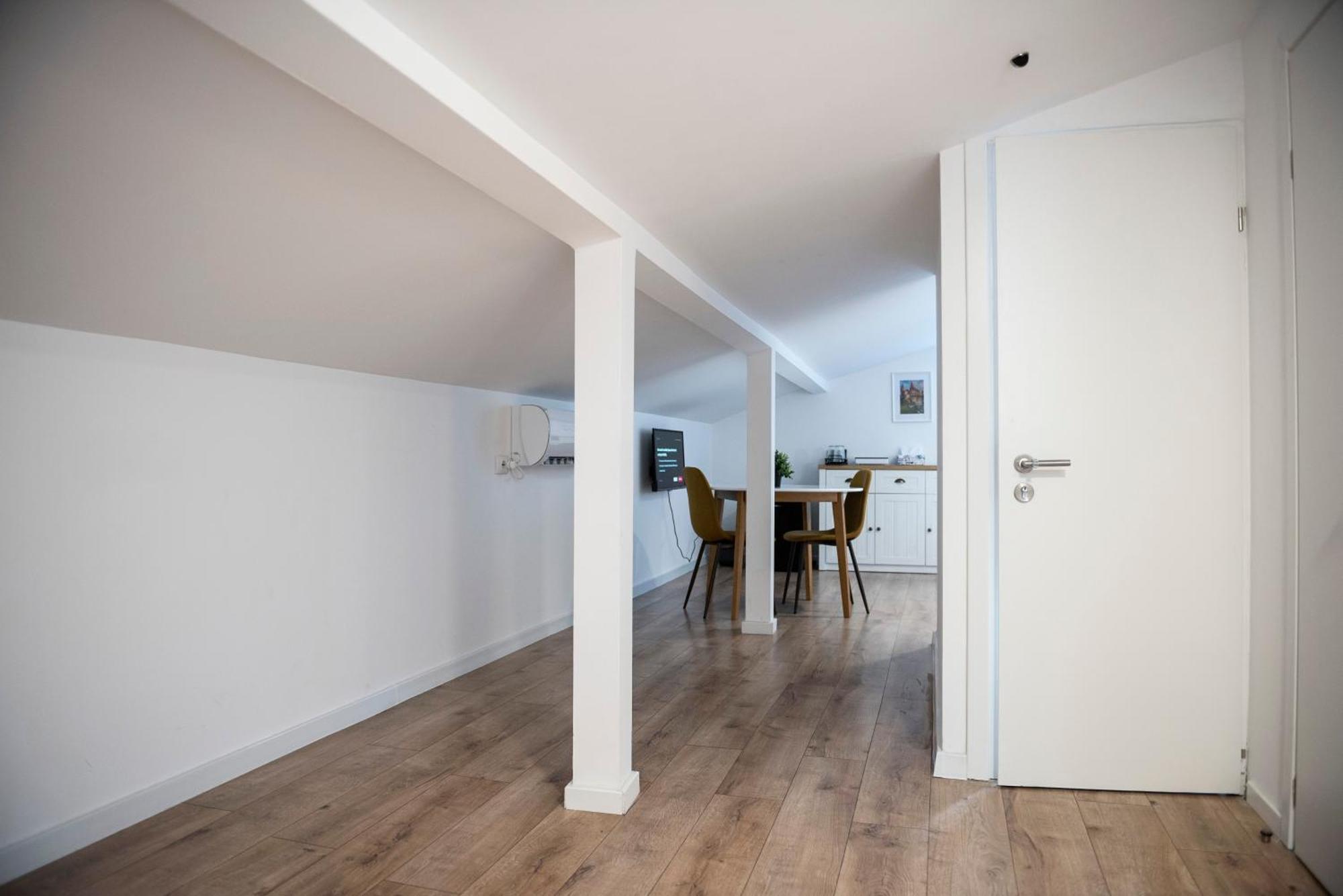 Lazynest Residence Bukarest Rum bild