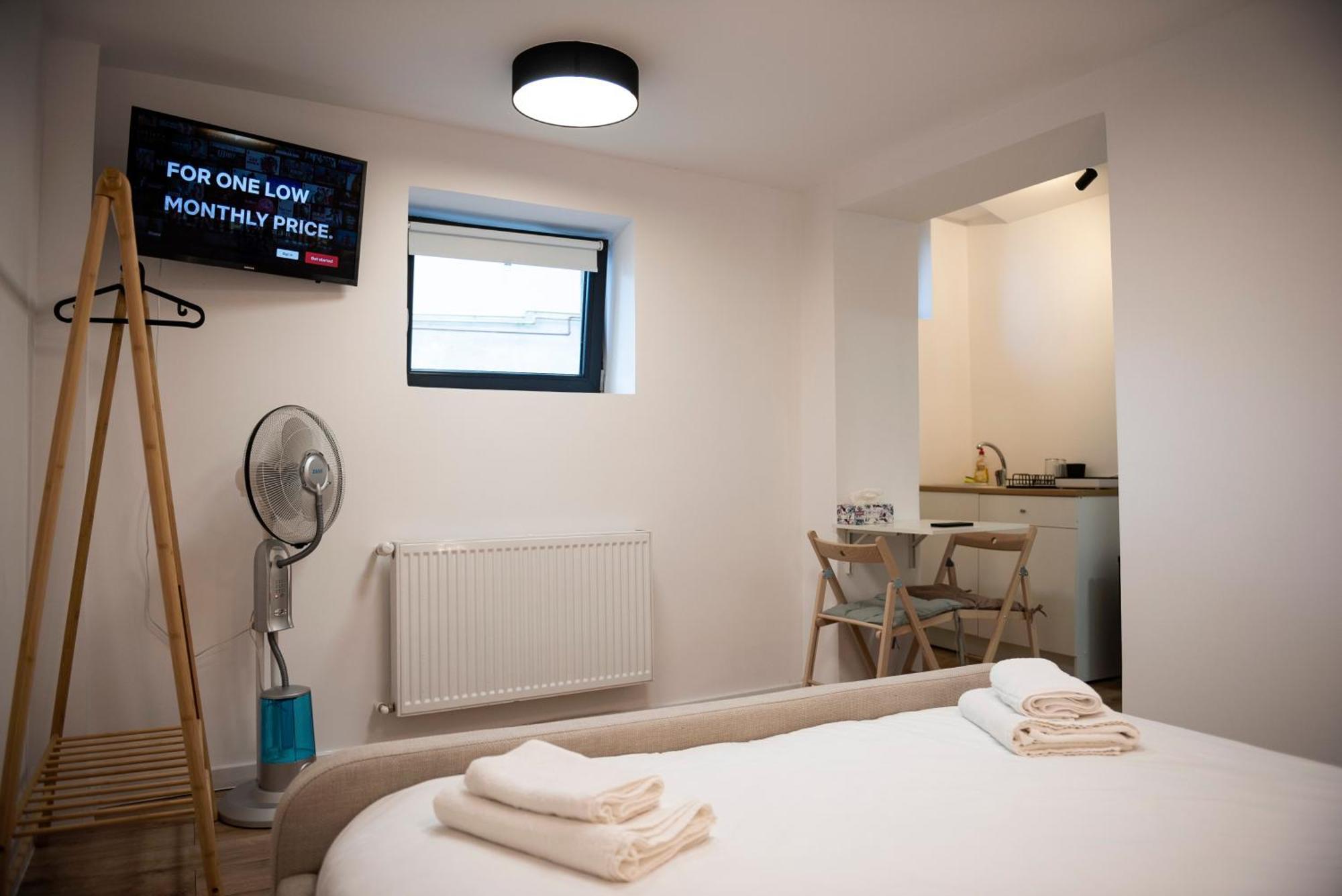 Lazynest Residence Bukarest Rum bild