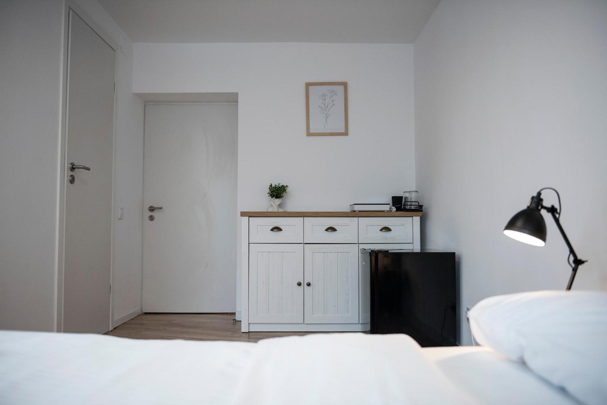 Lazynest Residence Bukarest Rum bild