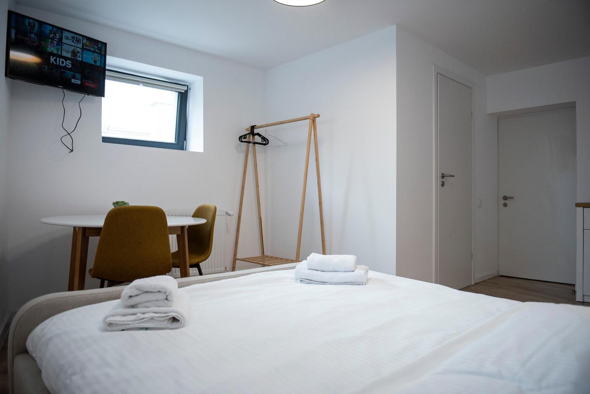 Lazynest Residence Bukarest Rum bild